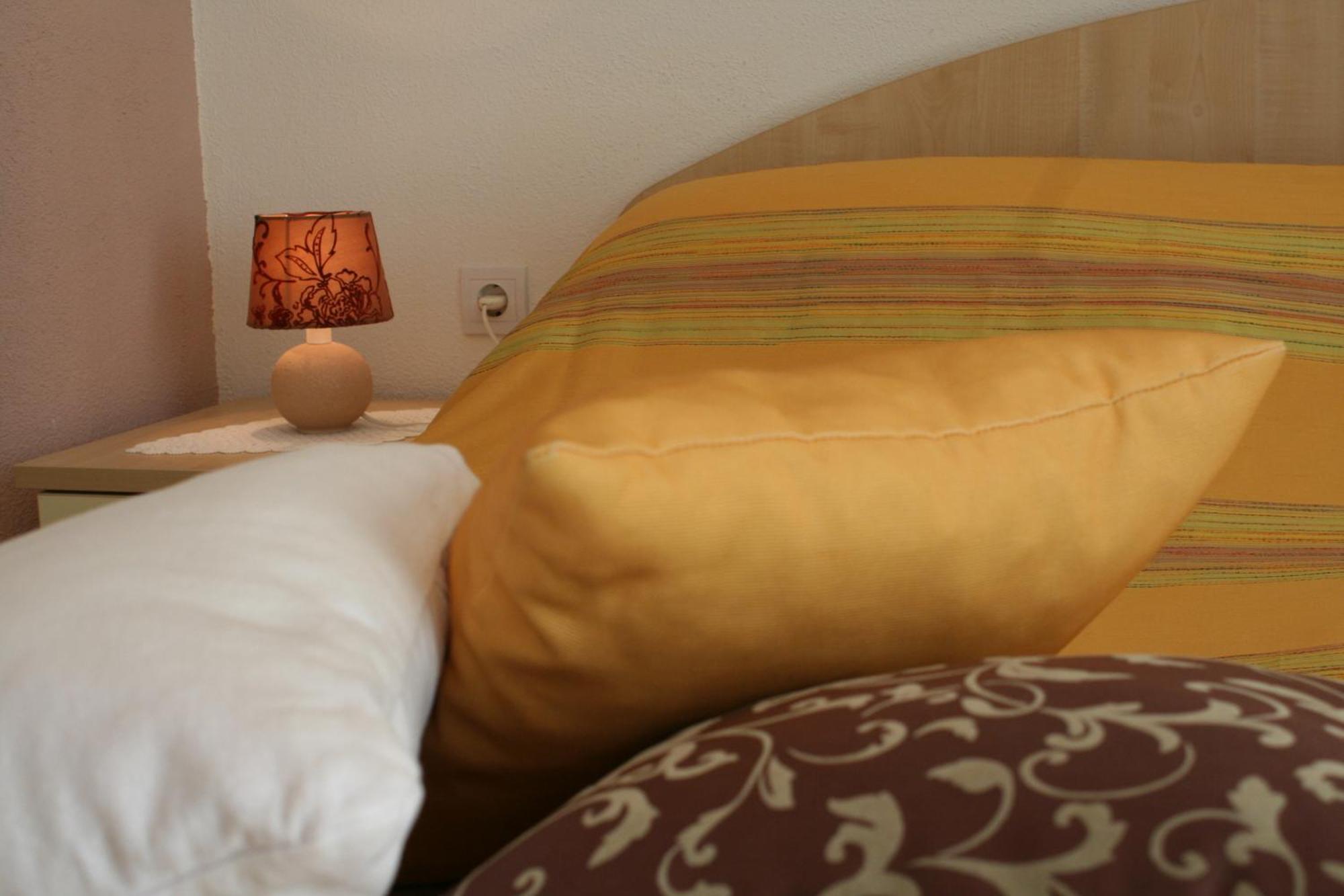Rooms & Apartments Villa Anka Tucepi Room photo